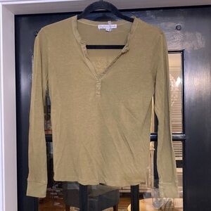 𝅺YOUNG FABULOUS & BROKE XS ARMY GREEN OLIVE TEE